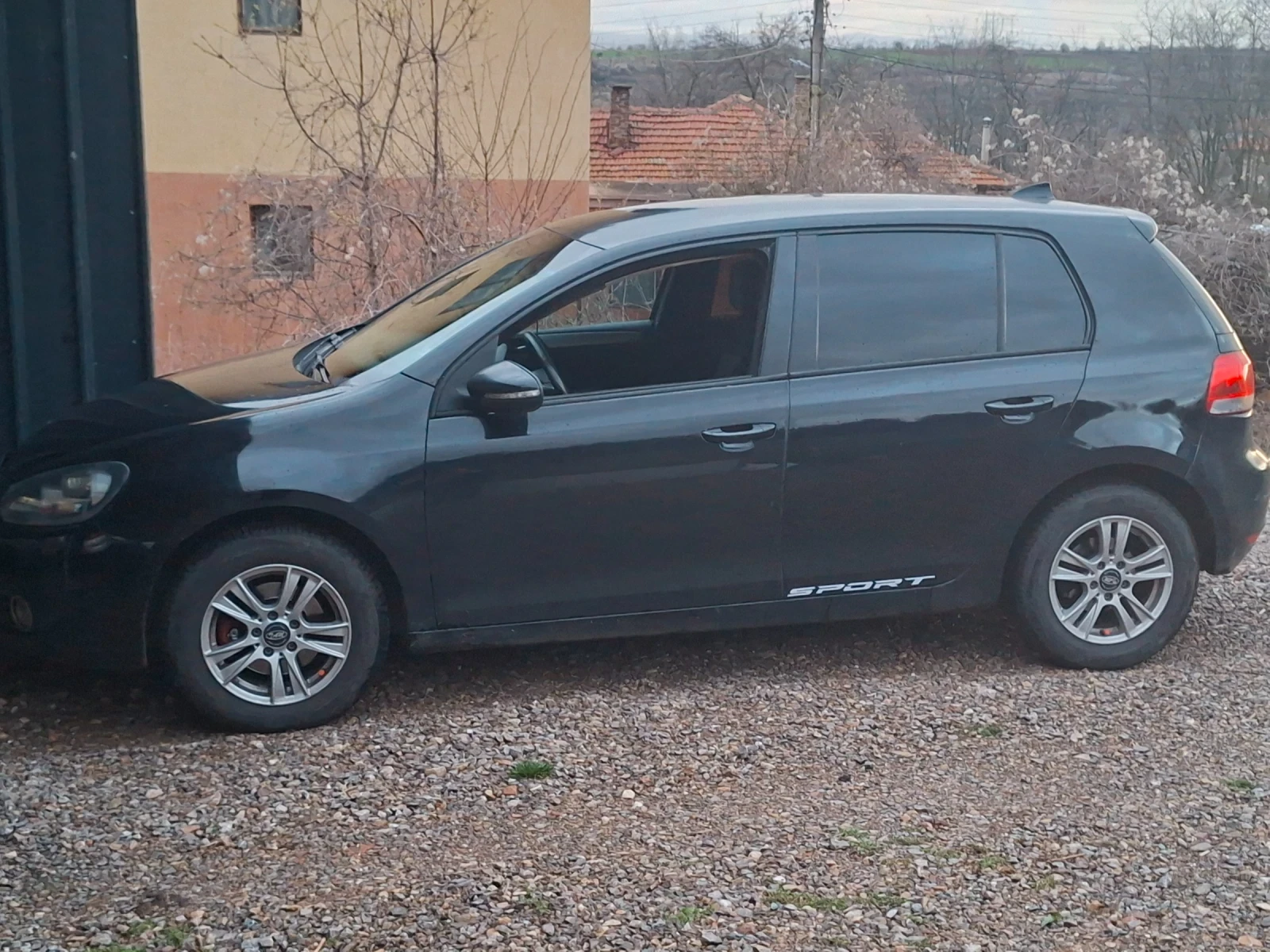 VW Golf Газов инжекцион, снимка 16 - Автомобили и джипове - 54019037