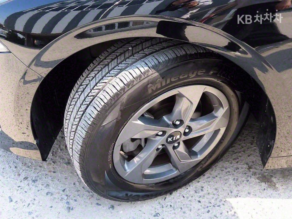 Kia K5        | Mobile.bg   16