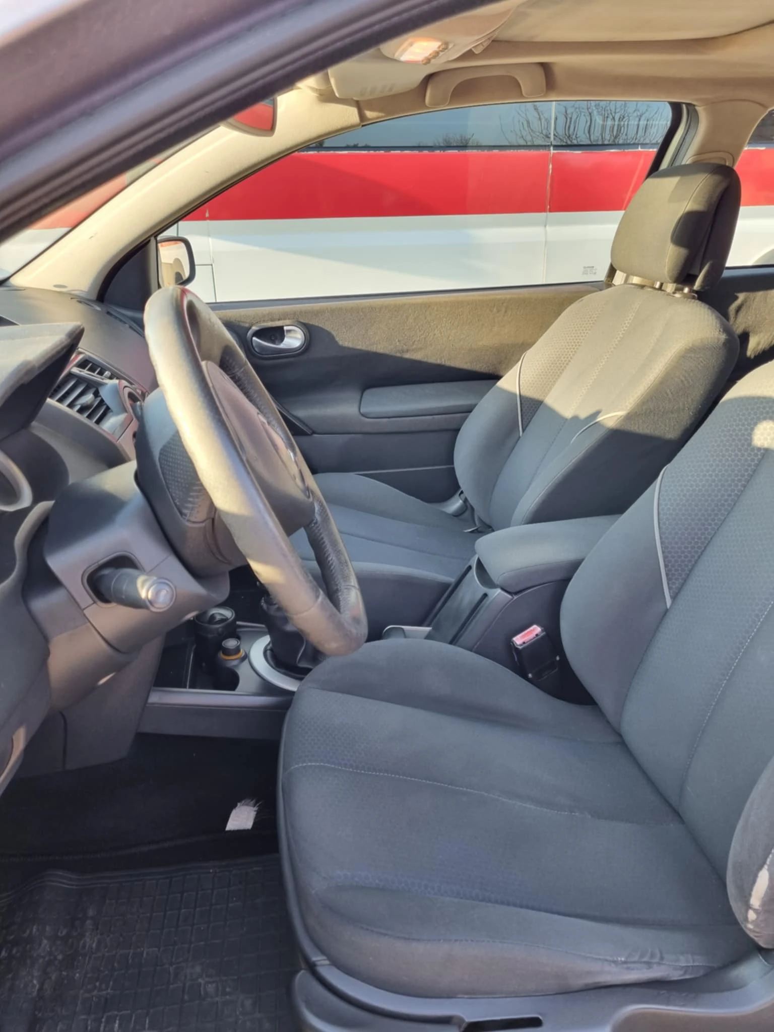 Renault Megane  - изображение 7