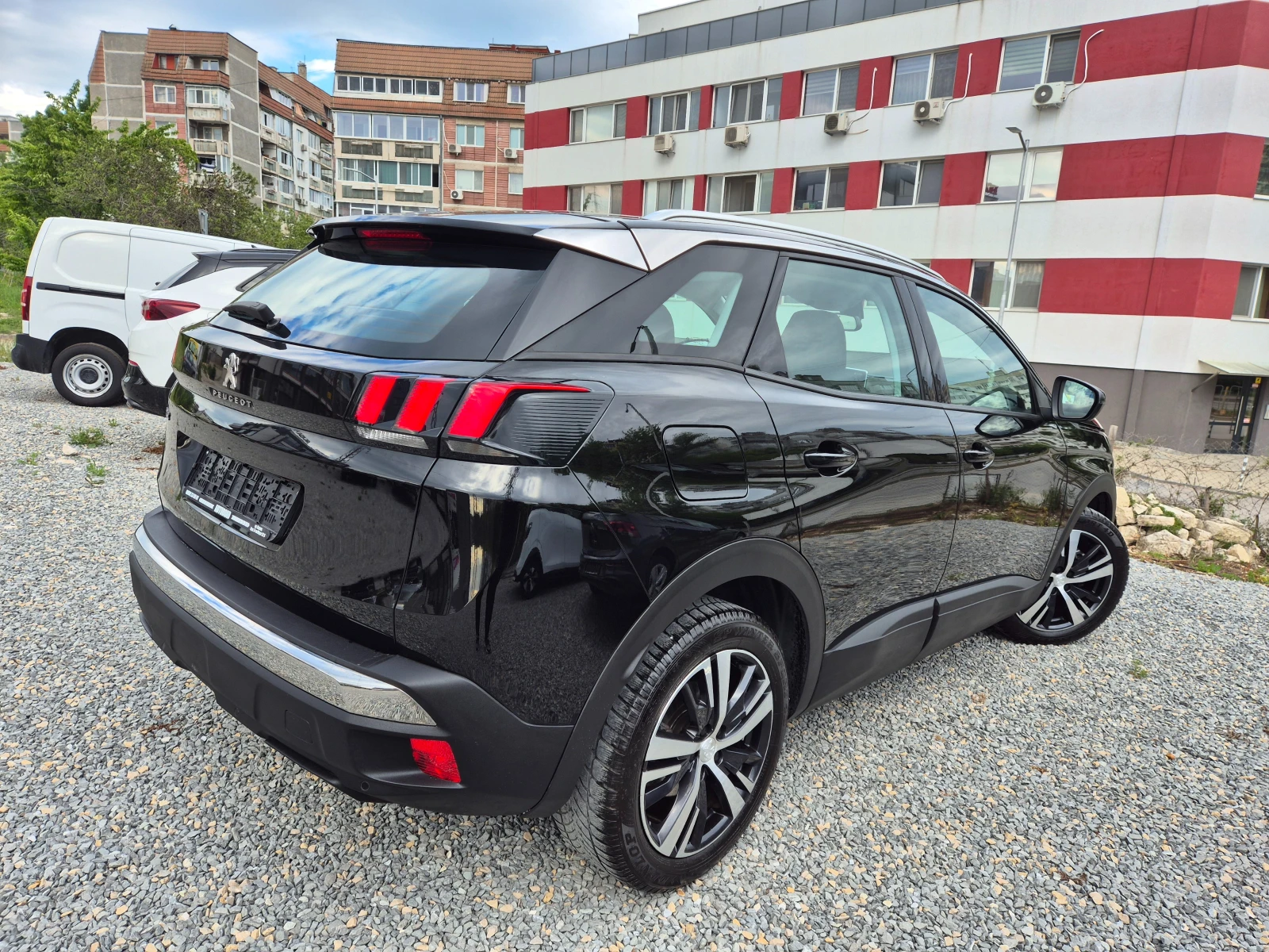Peugeot 3008 ГАРАНЦИЯ-1.5 BLUE HDI-8 SKOROSTI - изображение 2