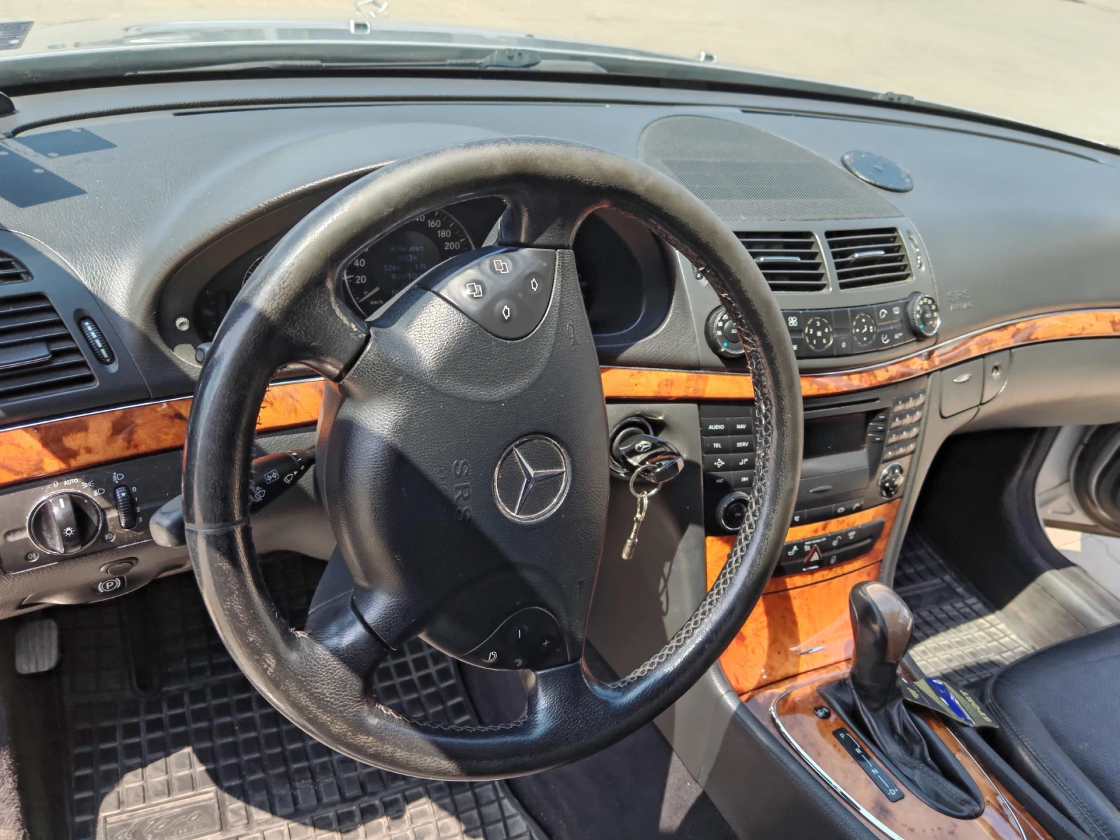 Mercedes-Benz E 200 2.2cdi - изображение 8