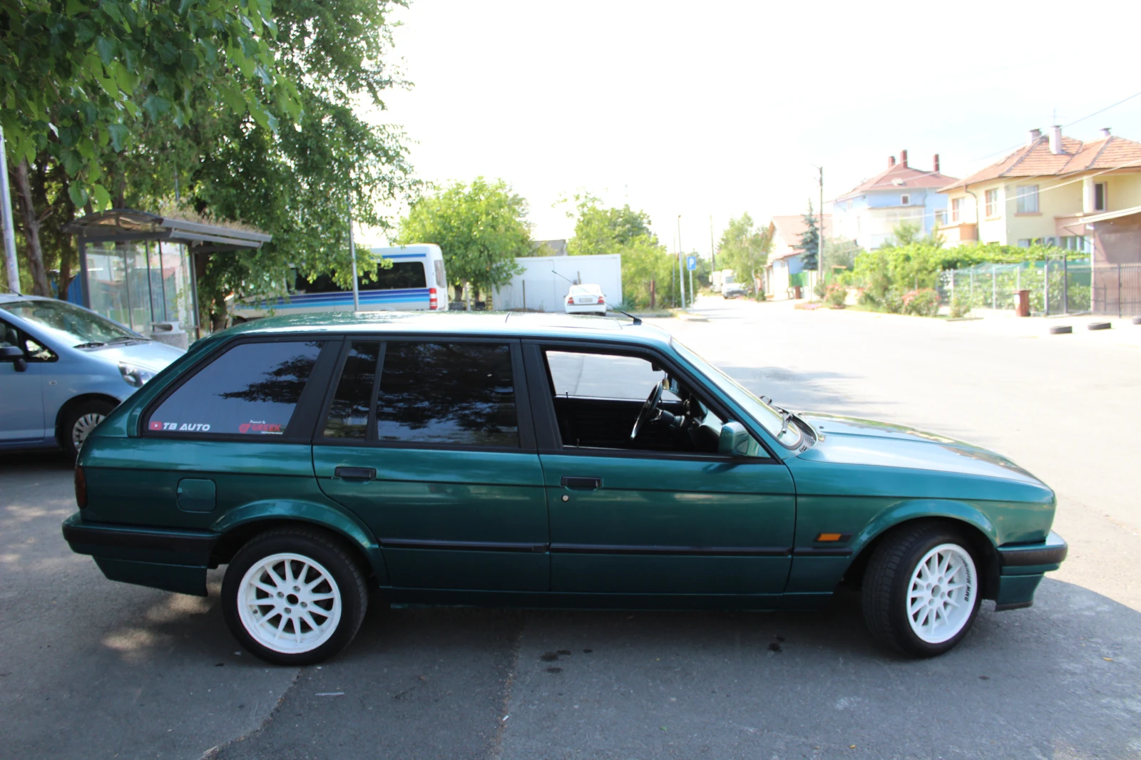 BMW 318  - изображение 4