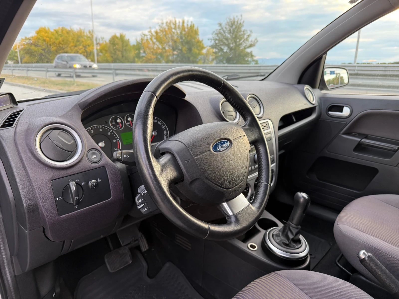 Ford Fusion 1.4i* AUTOMAT* CROSS* ТЕГЛИЧ* КЛИМА* ПАРКТРОНИК* * - изображение 7