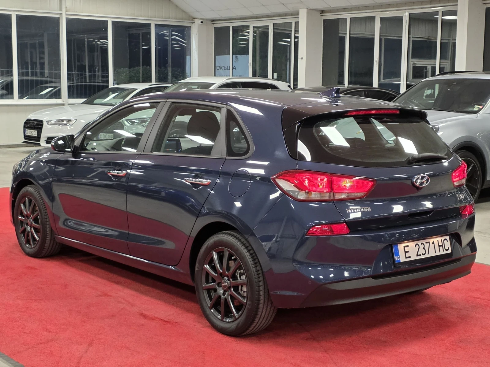 Hyundai I30 1.6 CRDI | EU6 | Camera | Keyless | LED - изображение 7