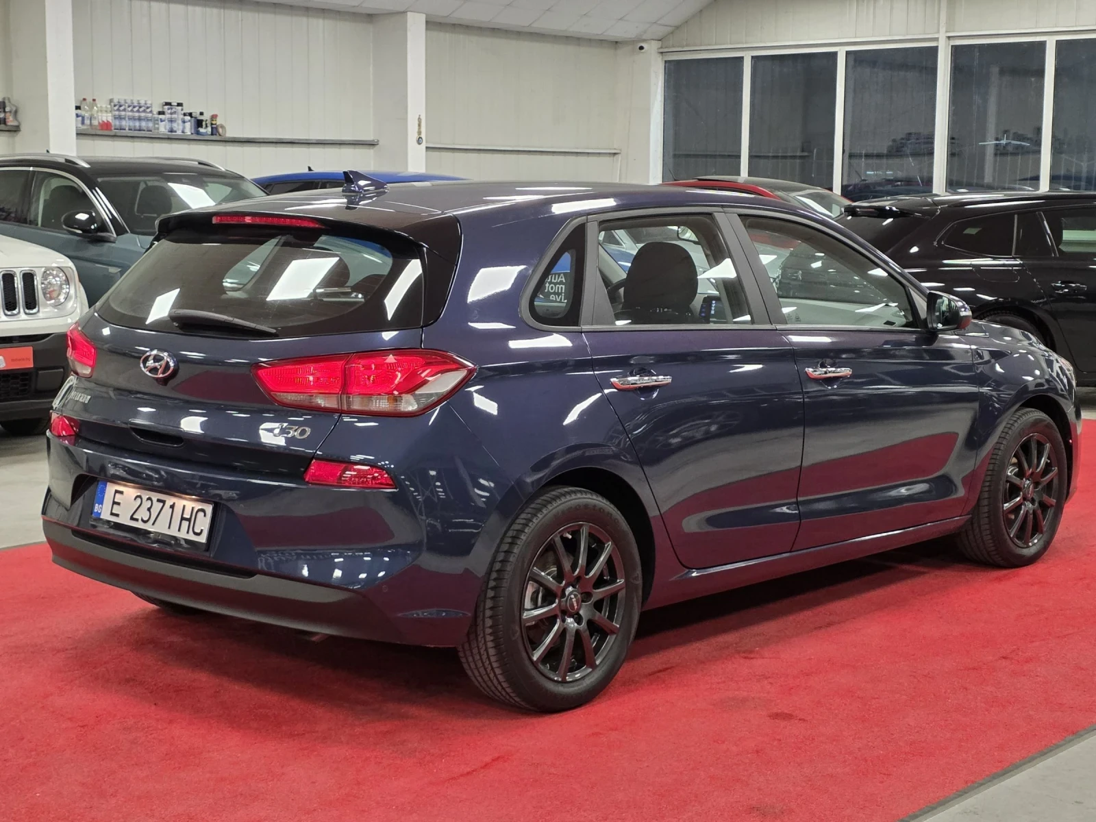 Hyundai I30 1.6 CRDI | EU6 | Camera | Keyless | LED - изображение 5