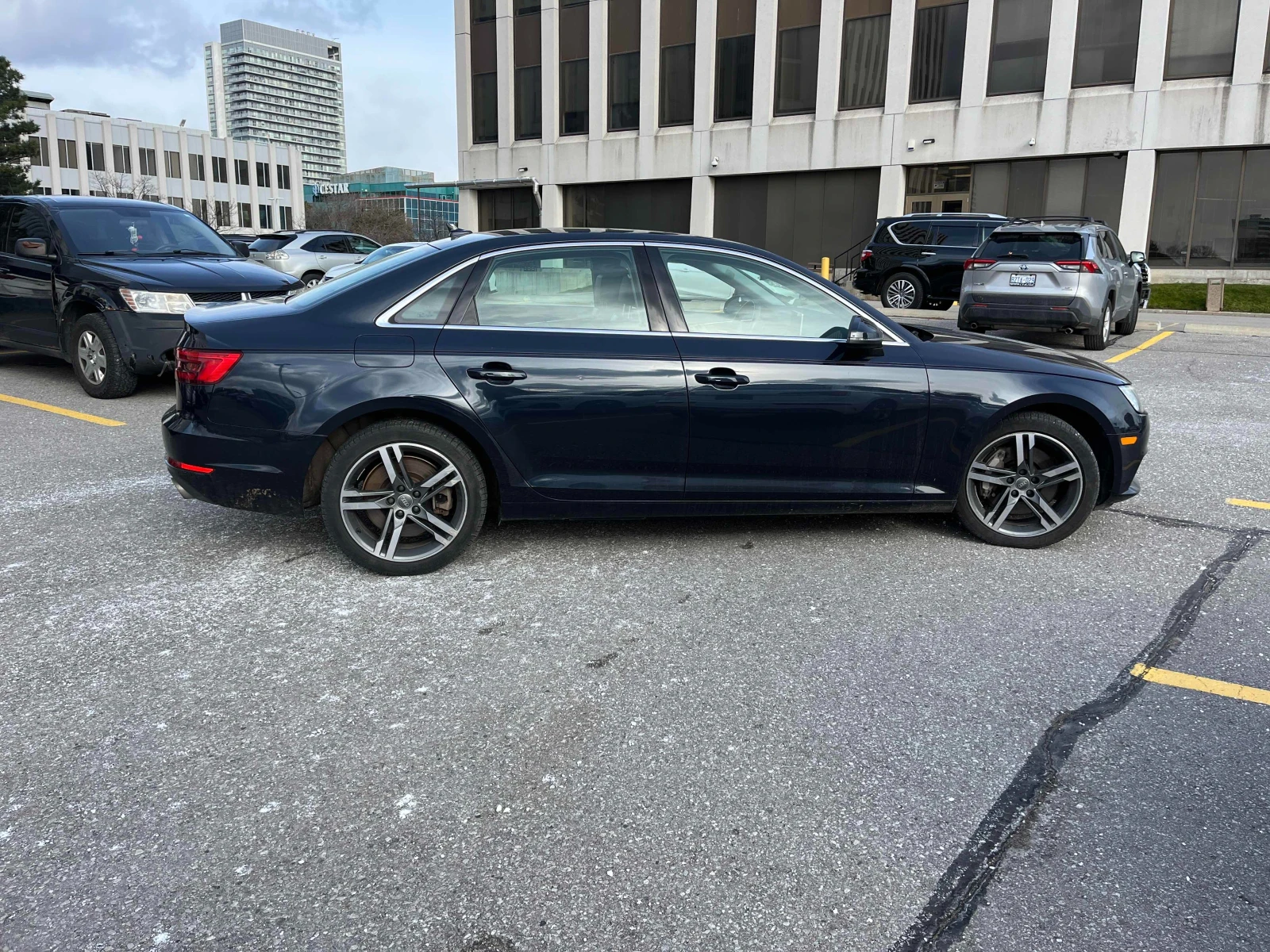 Audi A4 * TECHNIK* CARFAX * БЕЗ ПЪРВОНАЧАЛНА ВНОСКА - изображение 3