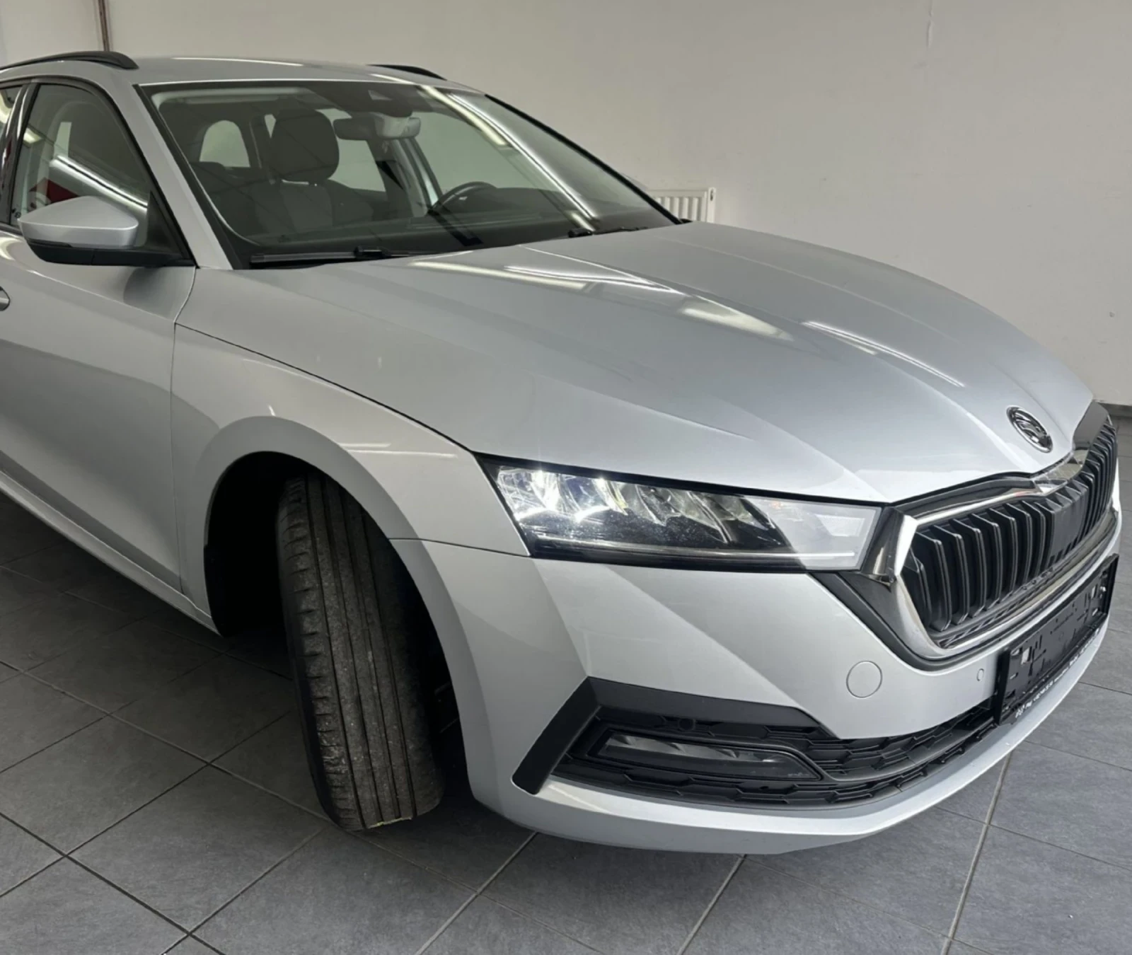 Skoda Octavia 2.0 TDI DSG 110KW.Navi.Led - изображение 2