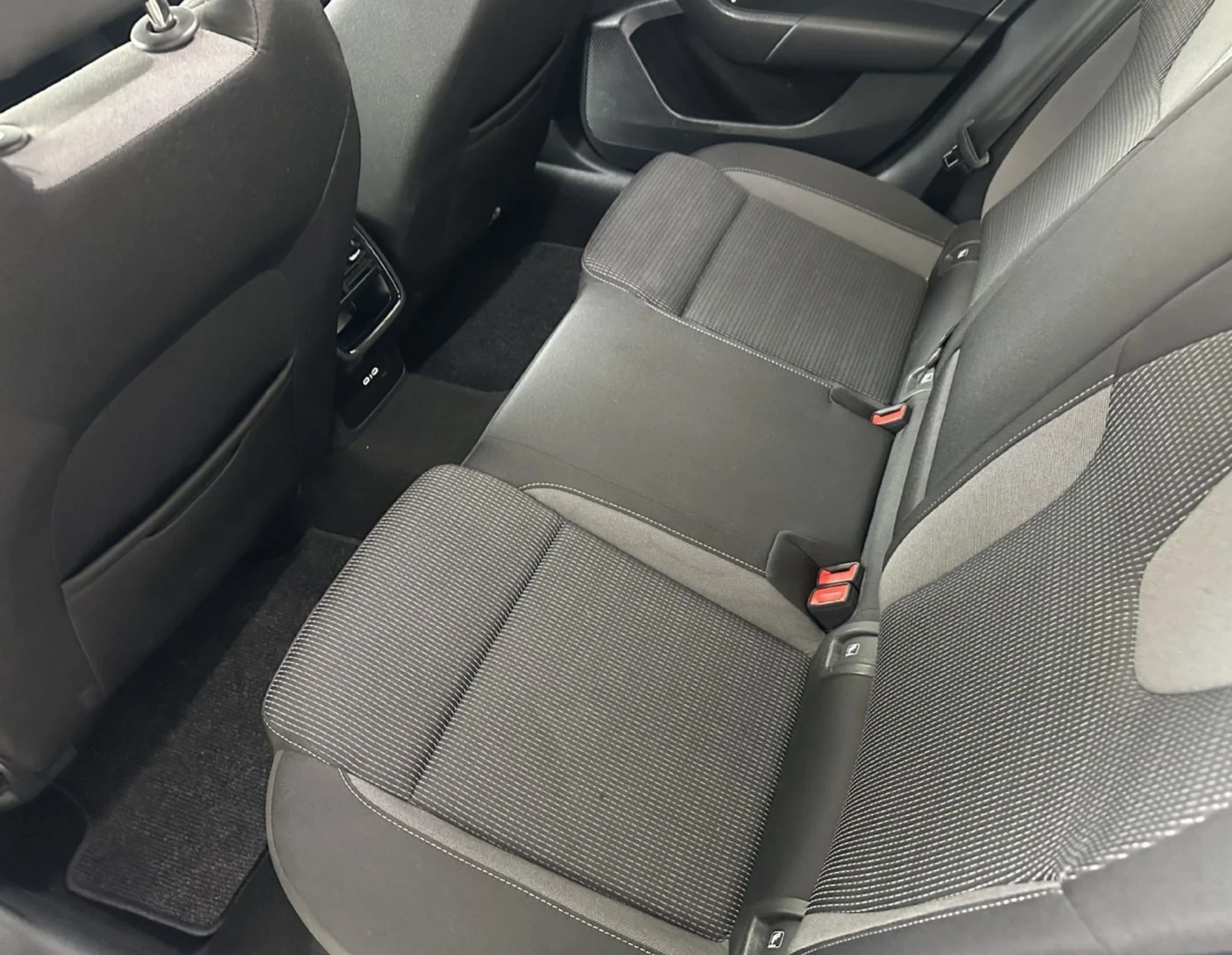 Skoda Octavia 2.0 TDI DSG 110KW.Navi.Led | Mobile.bg � ����������� 15