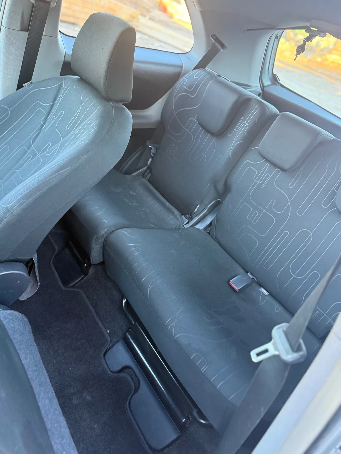 Toyota Yaris  - изображение 8