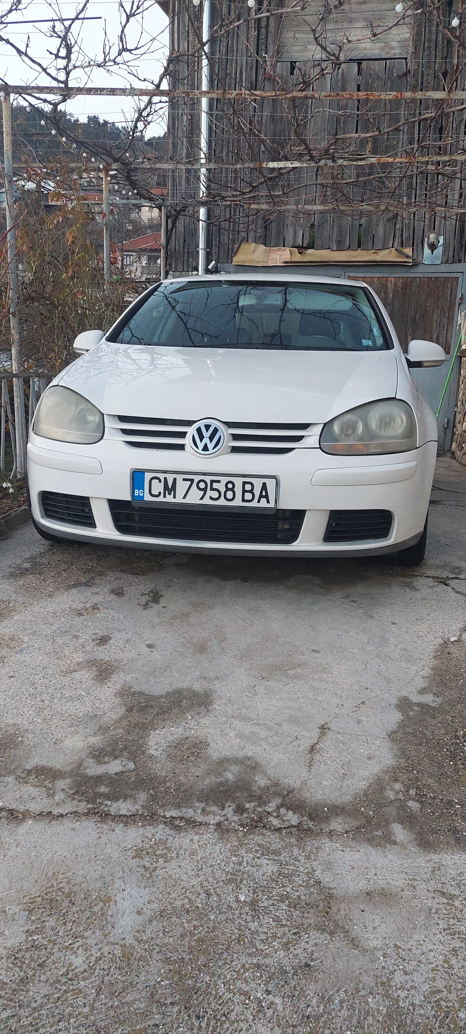 VW Golf 1.9, снимка 2 - Автомобили и джипове - 54095589