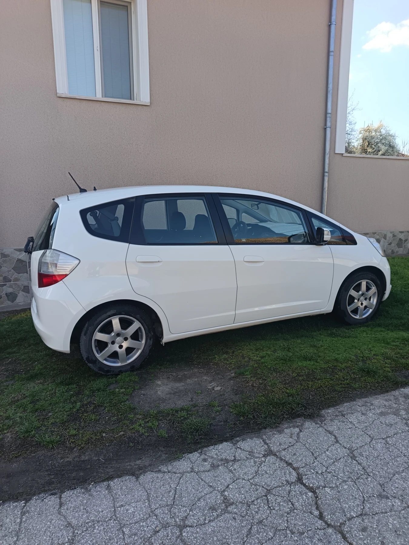 Honda Jazz, снимка 2 - Автомобили и джипове - 54125326