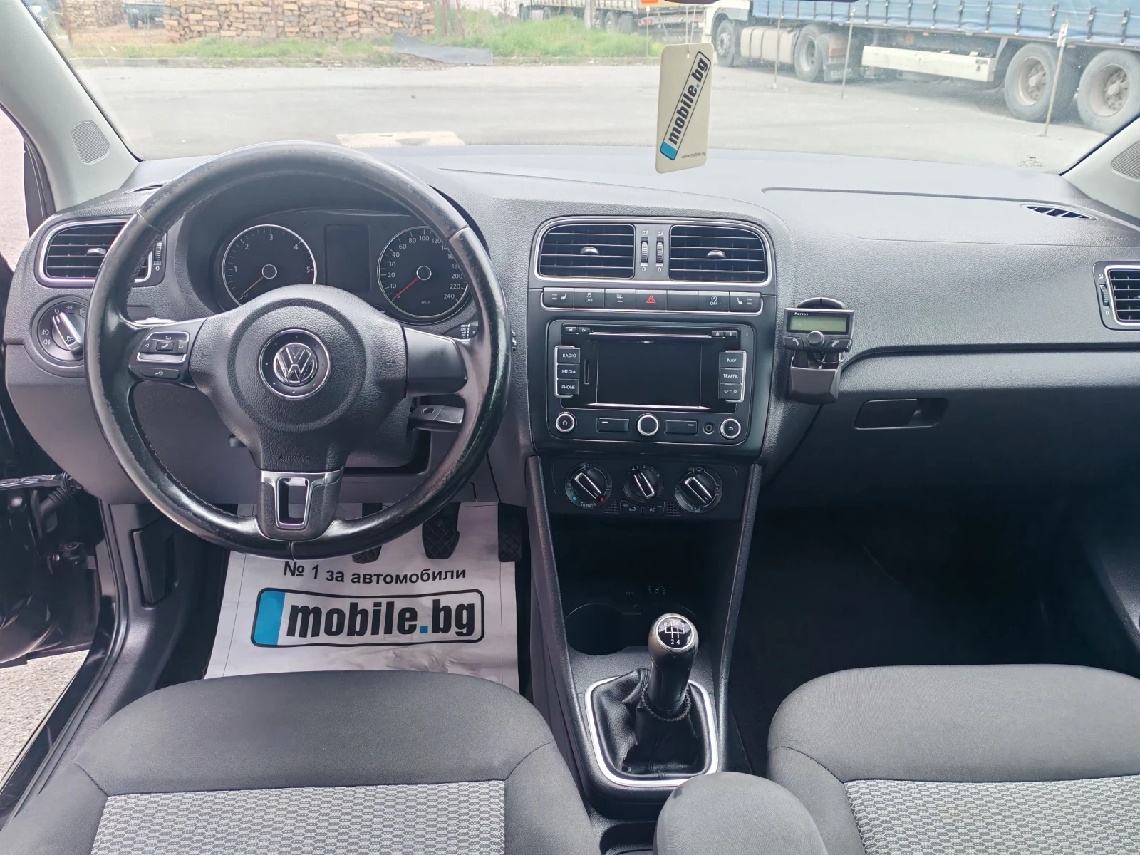 VW Polo 1.2TDI 75KS 2010G, снимка 11 - Автомобили и джипове - 54160413