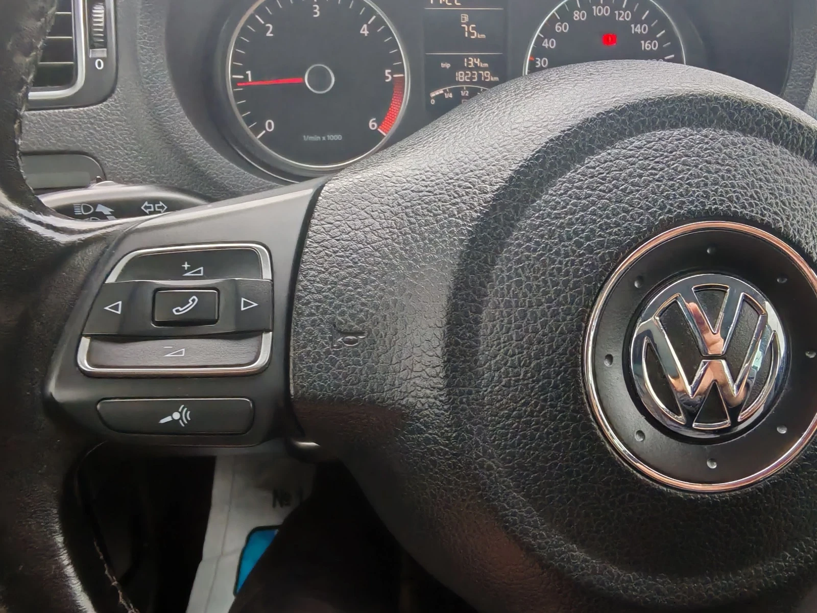 VW Polo 1.2TDI 75KS 2010G, снимка 17 - Автомобили и джипове - 54160413