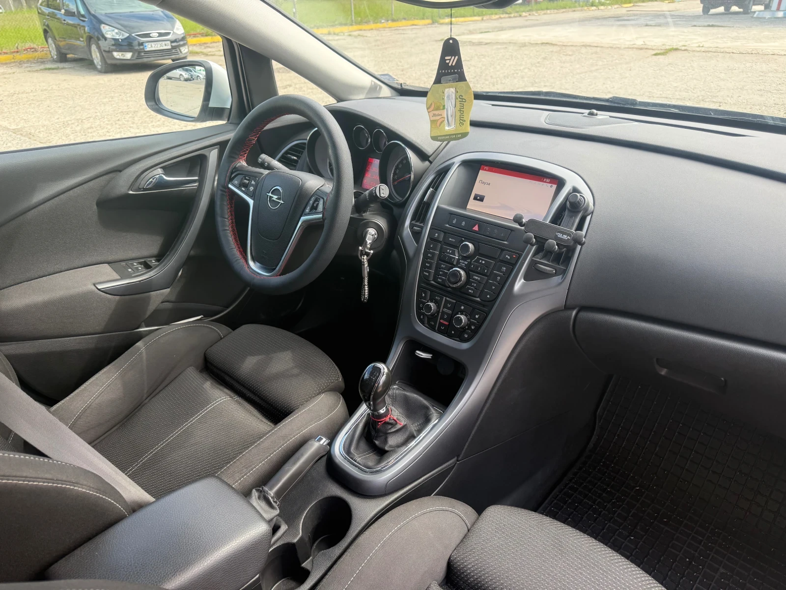 Opel Astra 1.6 CDTI FACE SPORT TOURER , снимка 12 - Автомобили и джипове - 54707396