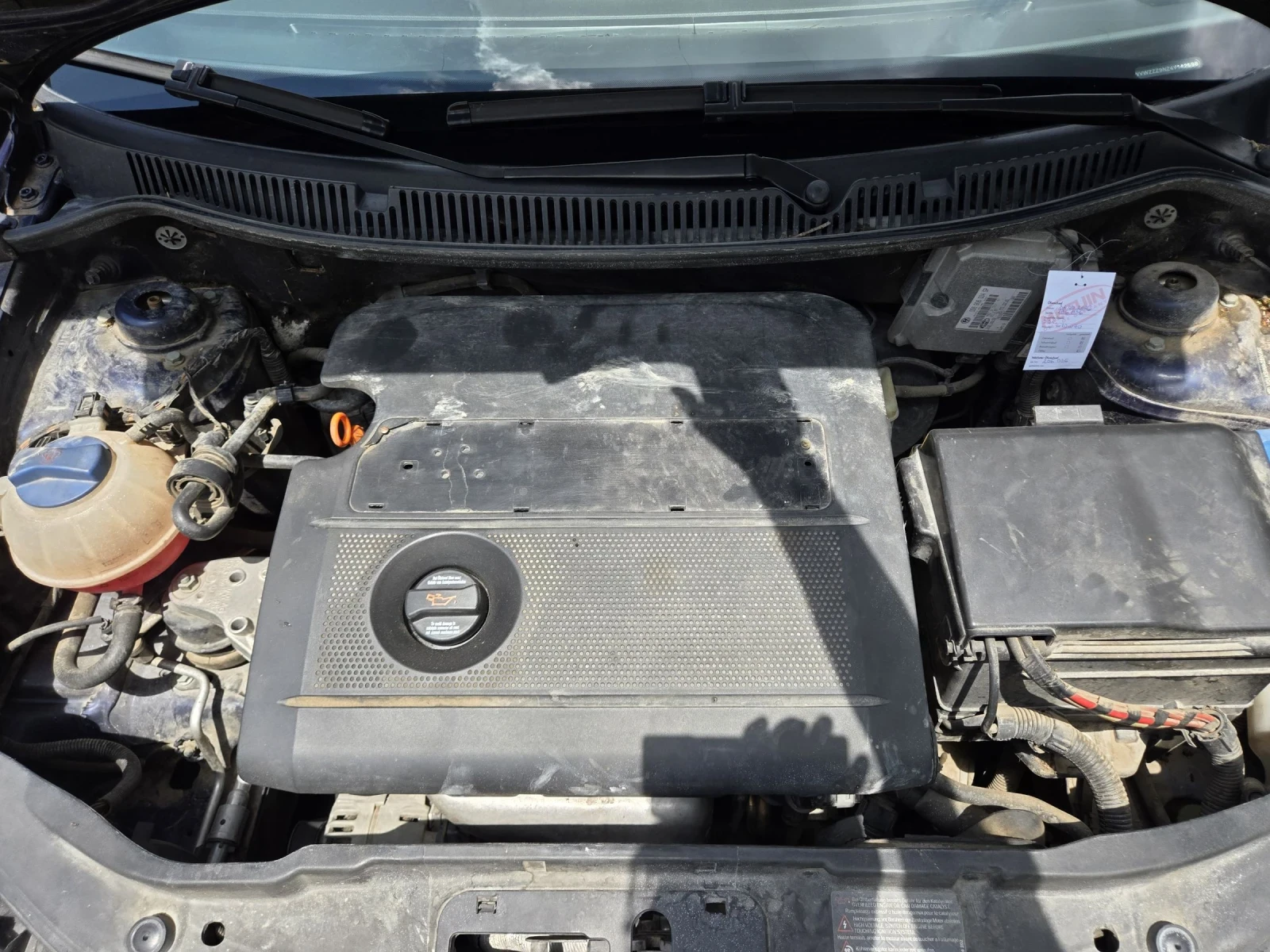 VW Polo 1.4i-75кс= КЛИМАТИК= 5ВРАТИ, снимка 17 - Автомобили и джипове - 54714811