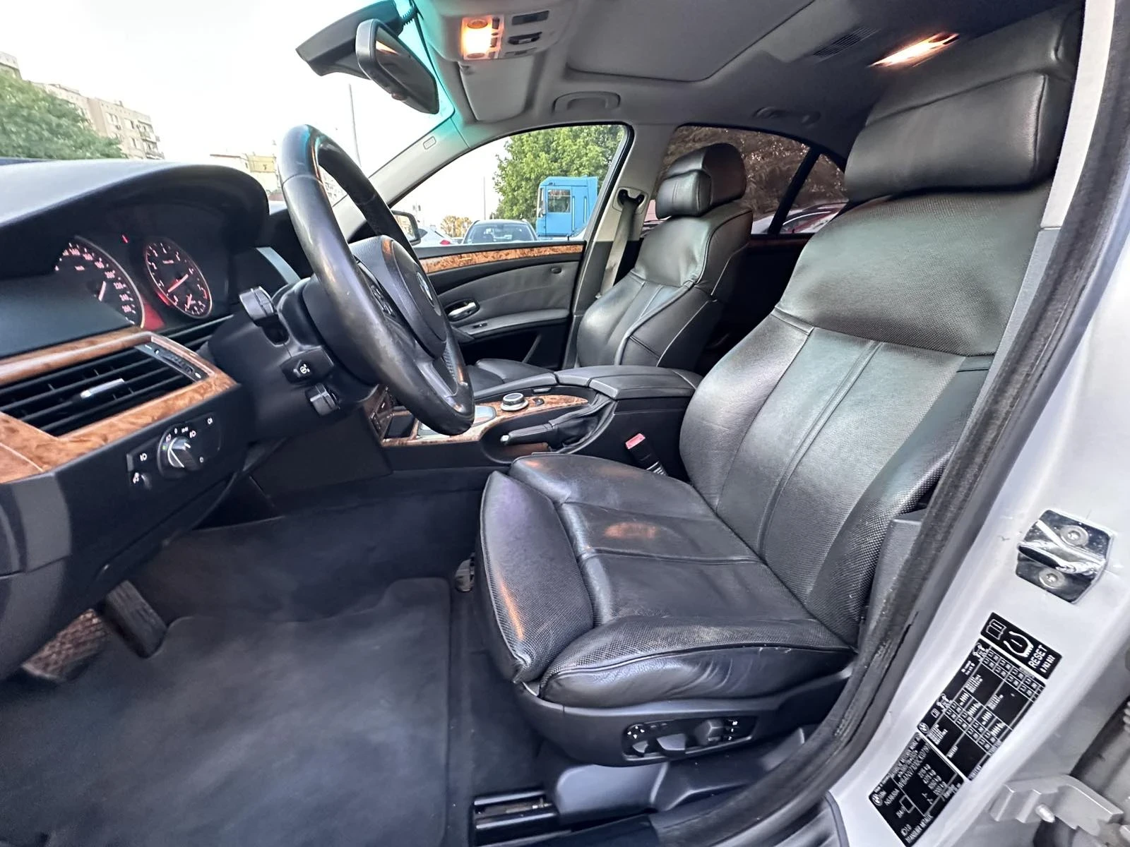 BMW 530 xDrive/facelift/, снимка 9 - Автомобили и джипове - 54813187