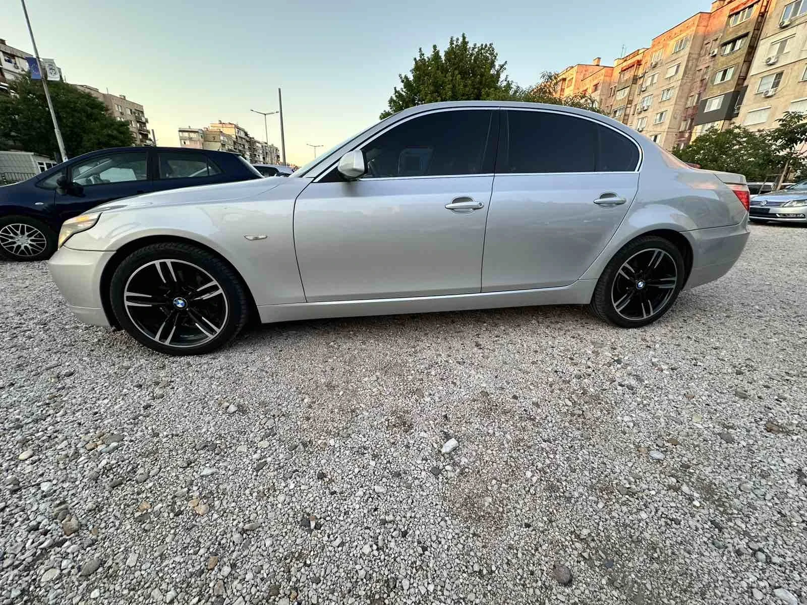 BMW 530 xDrive/facelift/, снимка 6 - Автомобили и джипове - 54813187