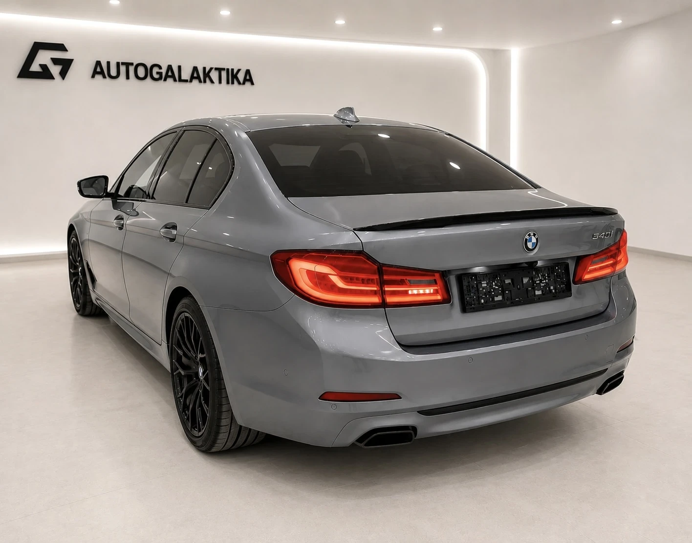 BMW 540 Sport Line 3.0 B58 340 к.с. 2019г., снимка 14 - Автомобили и джипове - 54975673