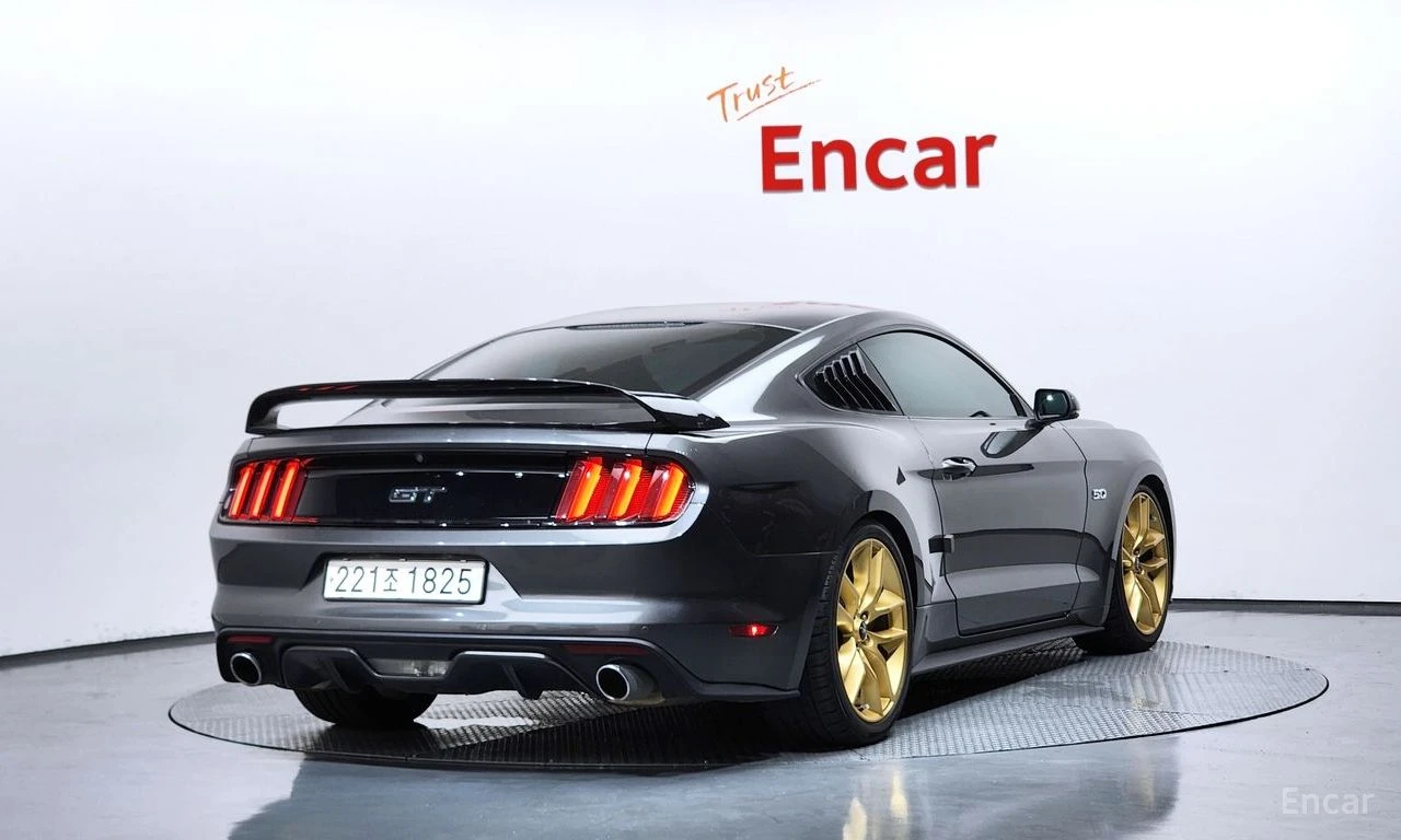 Ford Mustang GT* 5.0* V8* ПОДГРЕВ* ОБДУХВАНЕ* КАМЕРА* КЕЙЛЕС* , снимка 2 - Автомобили и джипове - 55308684