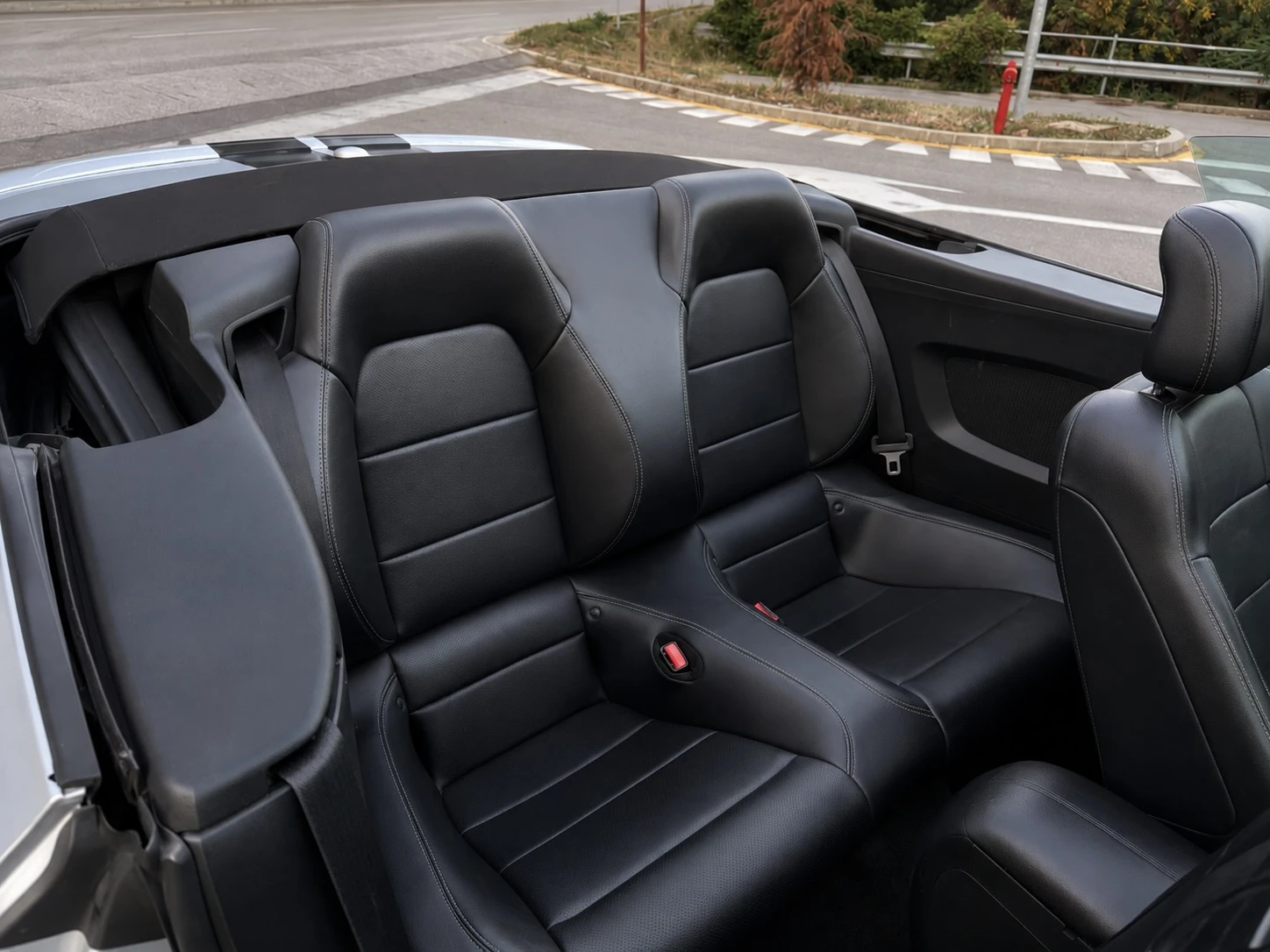 Ford Mustang 2.3 ECOBOOST PREMIUM| ПОДГРЕВ| ОБДУХВАНЕ| SHAKER| , снимка 9 - Автомобили и джипове - 55536385