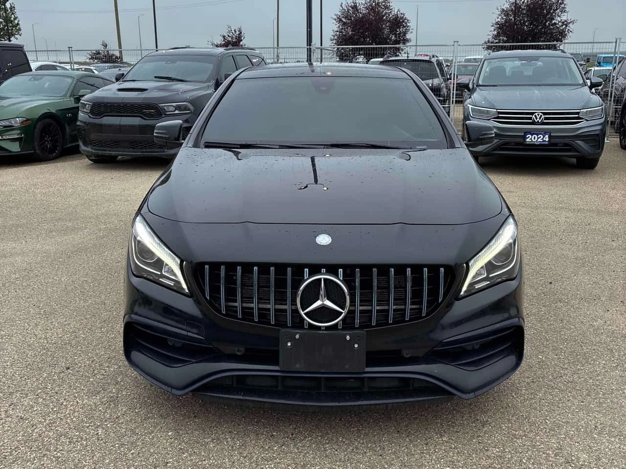 Mercedes-Benz CLA 45 AMG 4MATIC * ВСИЧКИ ЕКСТРИ ЗА МОДЕЛА* , снимка 2 - Автомобили и джипове - 55662513