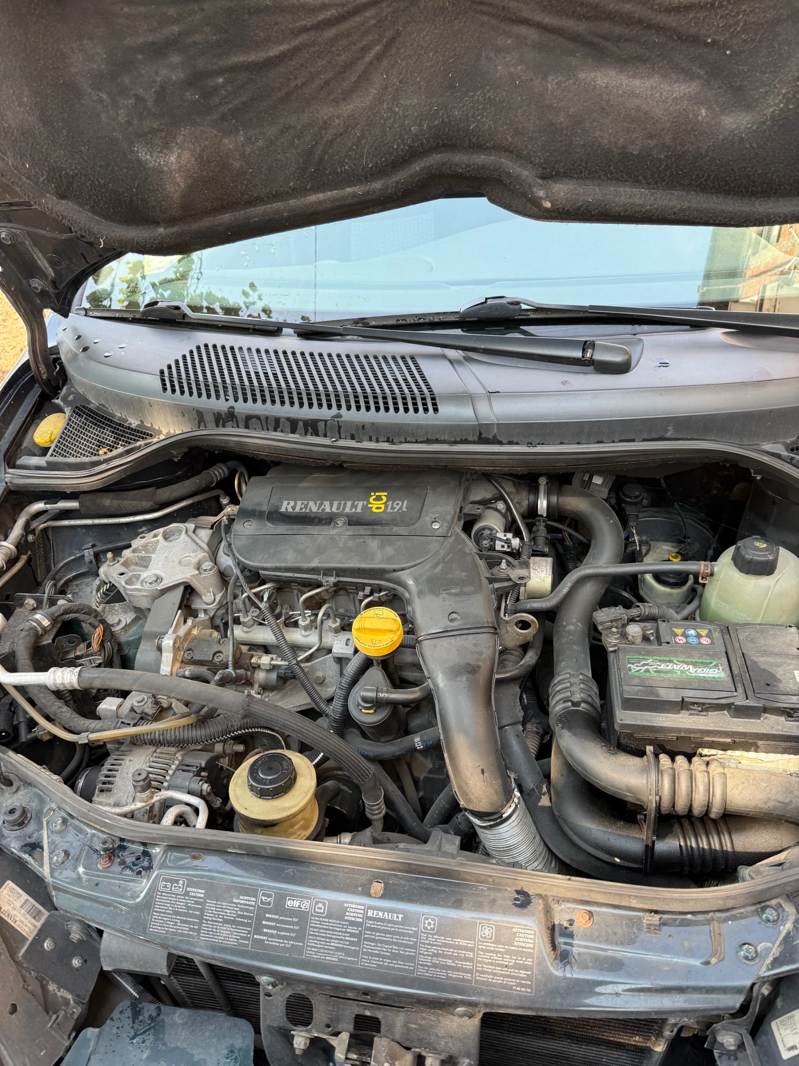 Renault Scenic 1.9, снимка 8 - Автомобили и джипове - 55767097