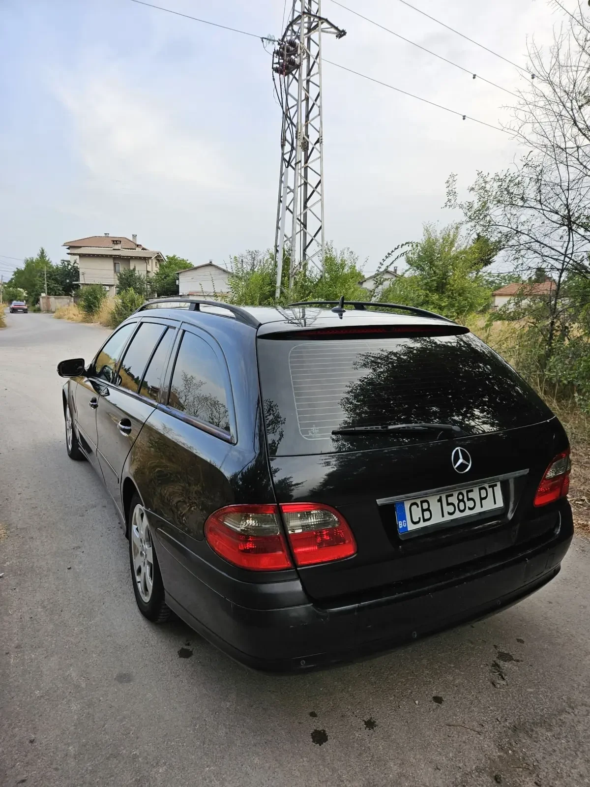 Mercedes-Benz E 220, снимка 4 - Автомобили и джипове - 55867957