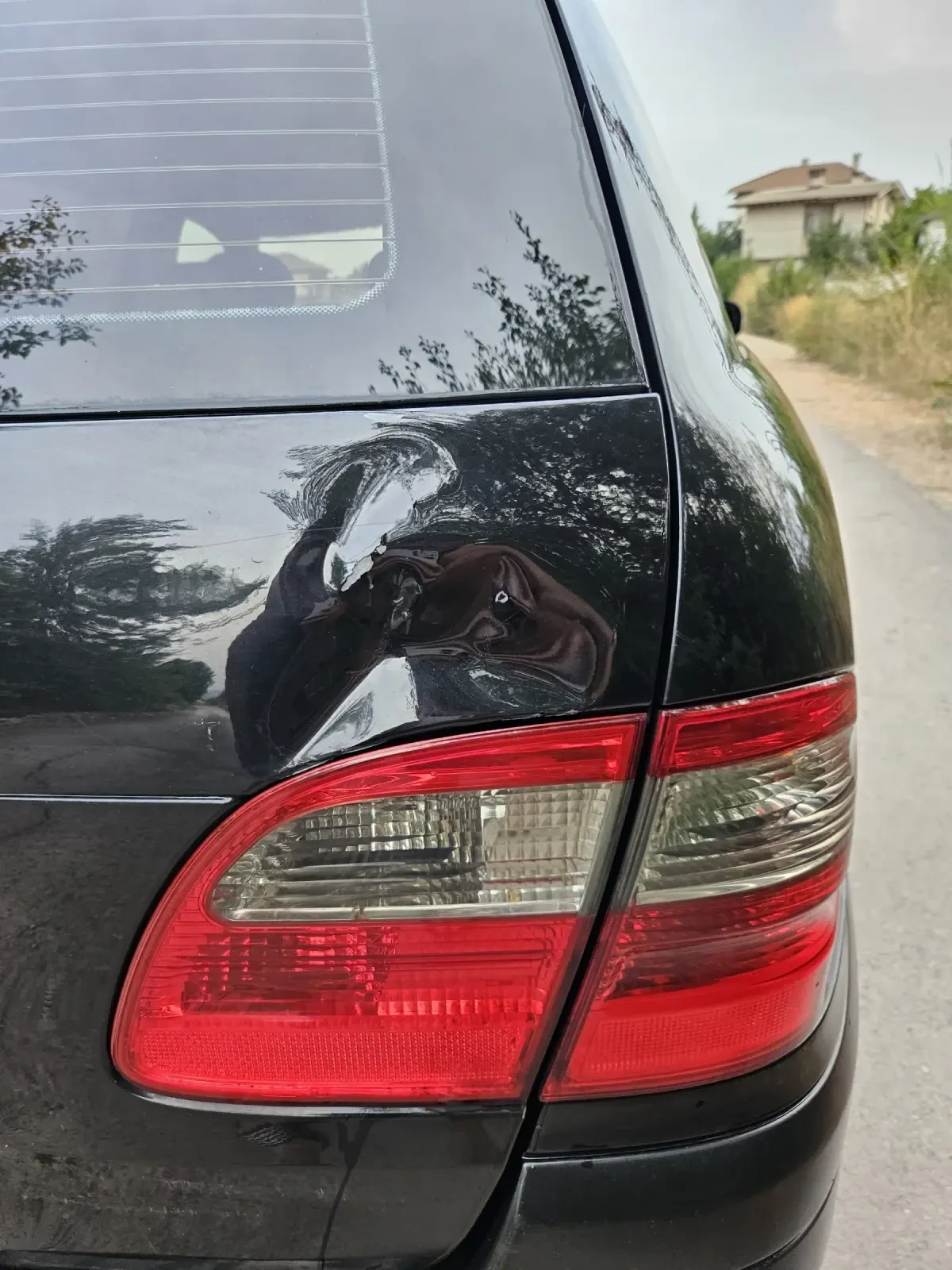 Mercedes-Benz E 220, снимка 7 - Автомобили и джипове - 55867957