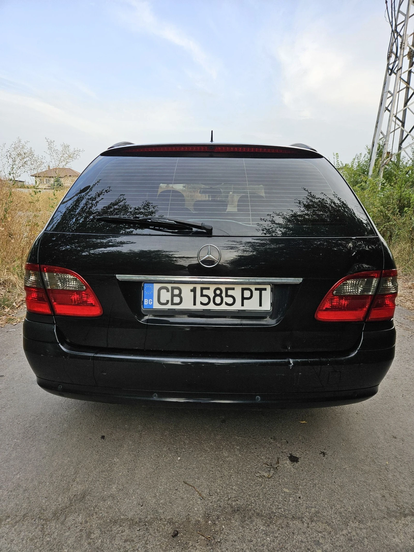 Mercedes-Benz E 220, снимка 6 - Автомобили и джипове - 55867957