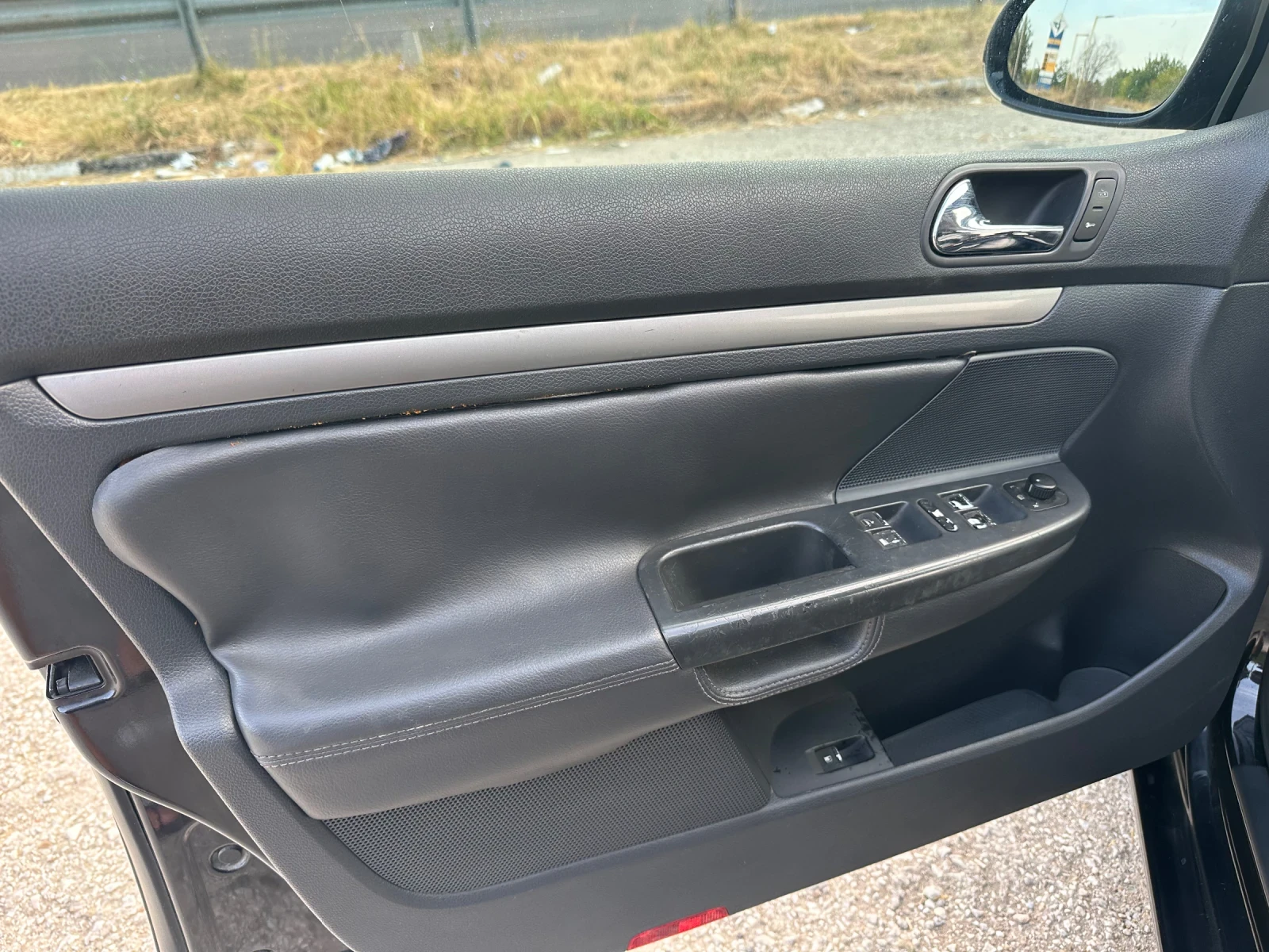 VW Golf 5, снимка 13 - Автомобили и джипове - 55874345
