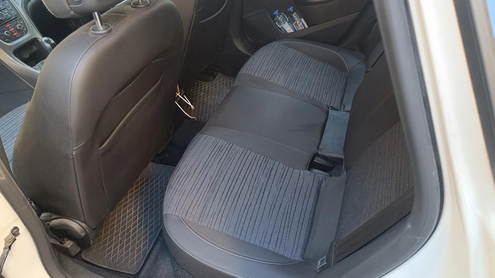 Opel Astra, снимка 5 - Автомобили и джипове - 56011260