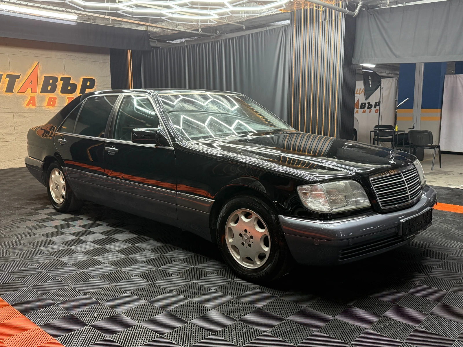 Mercedes-Benz S 320 Facelift/Всички екстри/Бартер/Лизинг, снимка 2 - Автомобили и джипове - 56078510