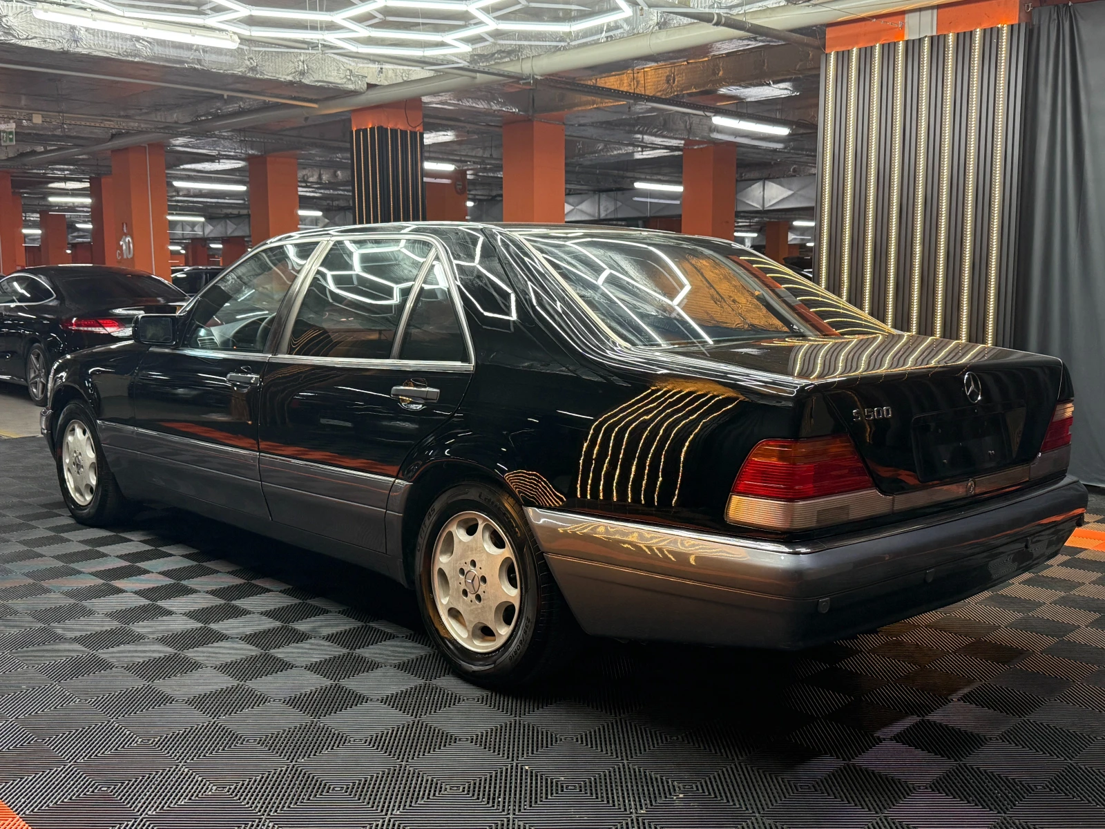 Mercedes-Benz S 320 Facelift/Всички екстри/Бартер/Лизинг, снимка 4 - Автомобили и джипове - 56078510