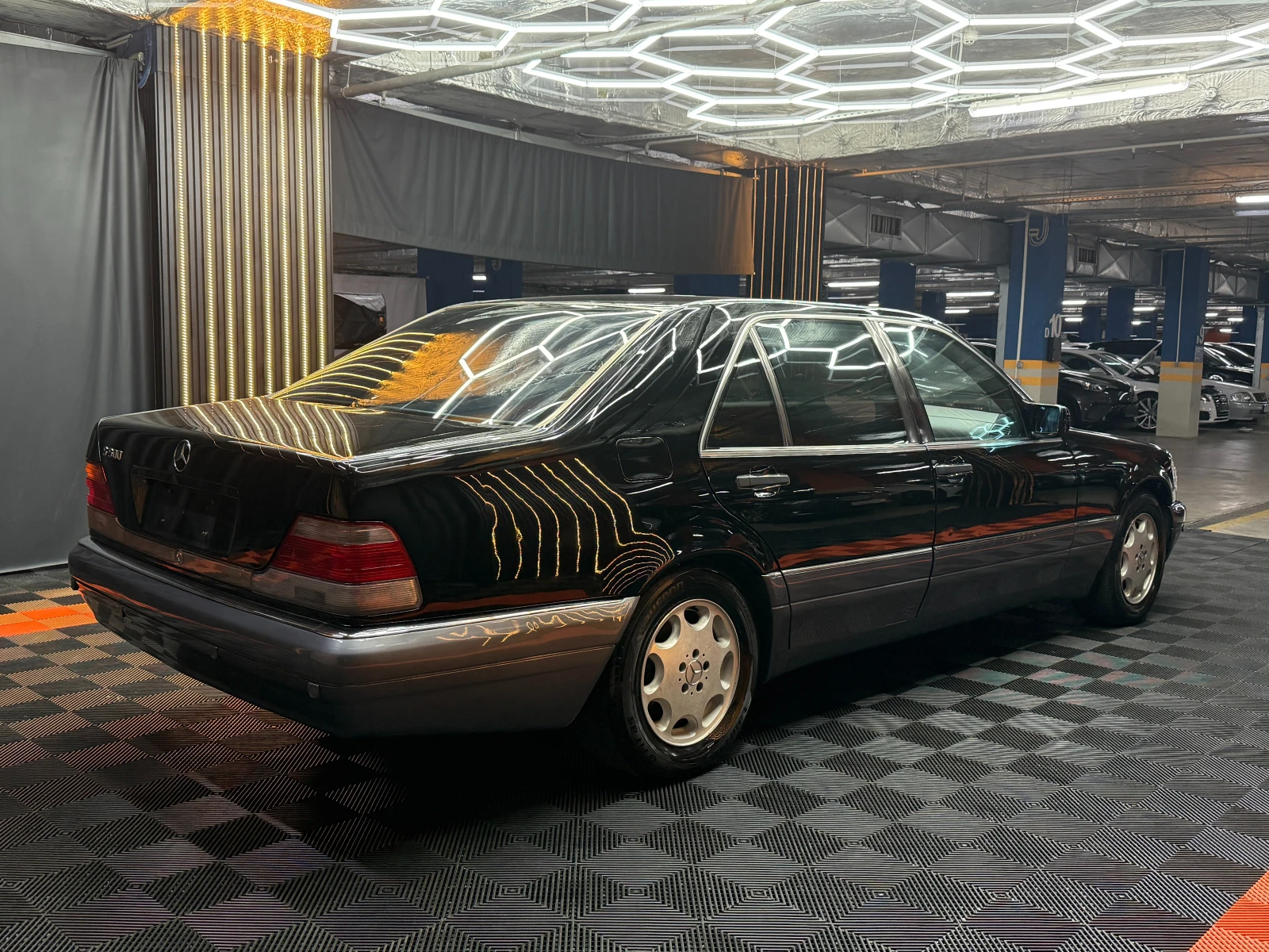 Mercedes-Benz S 320 Facelift/Всички екстри/Бартер/Лизинг, снимка 3 - Автомобили и джипове - 56078510