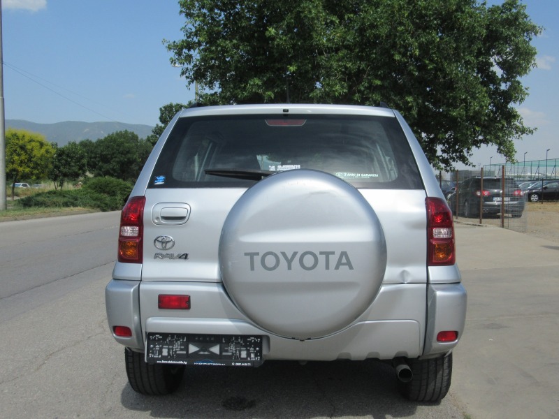 Toyota Rav4 2.2D-4D 116ps * ПЕРФЕКТЕН* , снимка 4 - Автомобили и джипове - 46160265