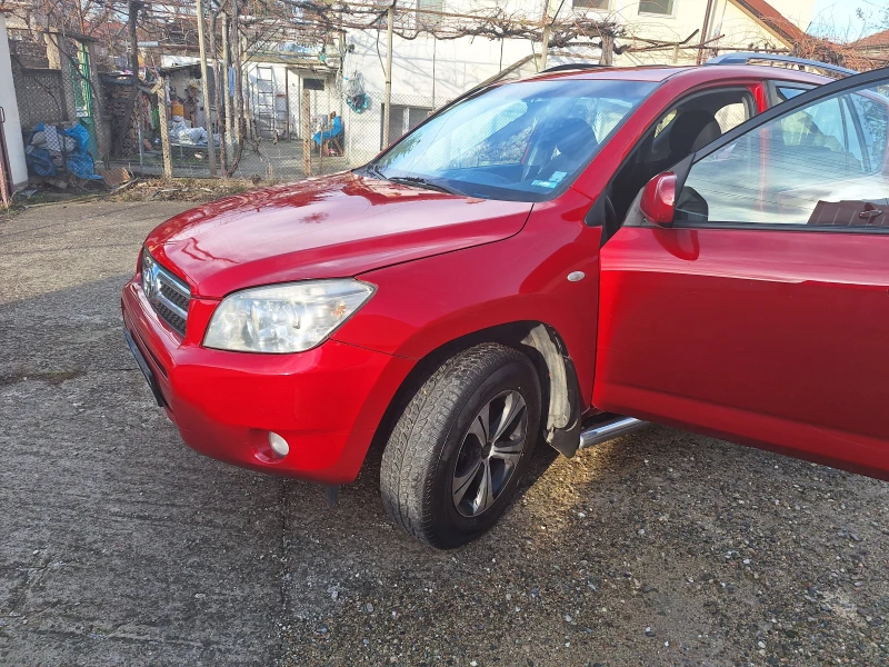 Toyota Rav4 D4D, снимка 4 - Автомобили и джипове - 48757181