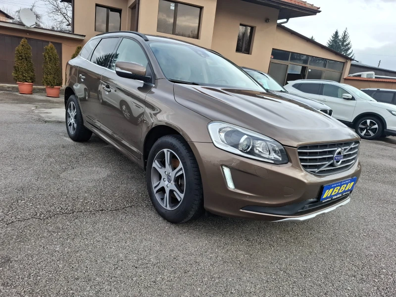 Volvo XC60 2.4 4х4 NAVI PANORAMA, снимка 14 - Автомобили и джипове - 51297621