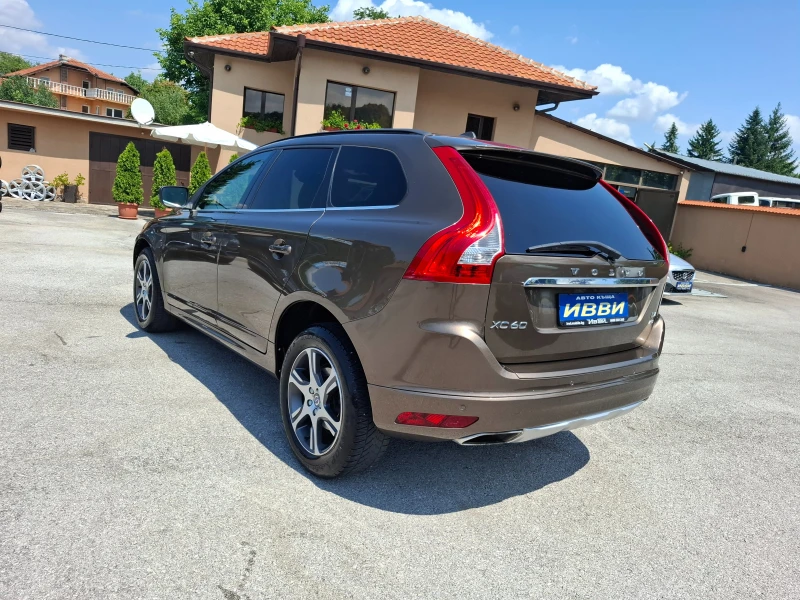 Volvo XC60 2.4 4х4 NAVI PANORAMA, снимка 15 - Автомобили и джипове - 51297621
