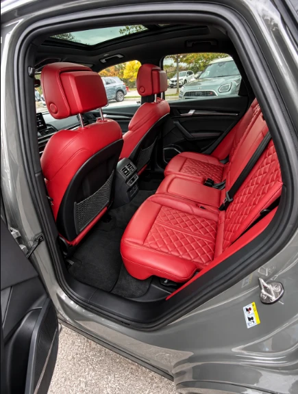Audi SQ5 QUATTRO* Quilted Leather* ПАНО* VIRTUAL* AMBIENT, снимка 14 - Автомобили и джипове - 56320177