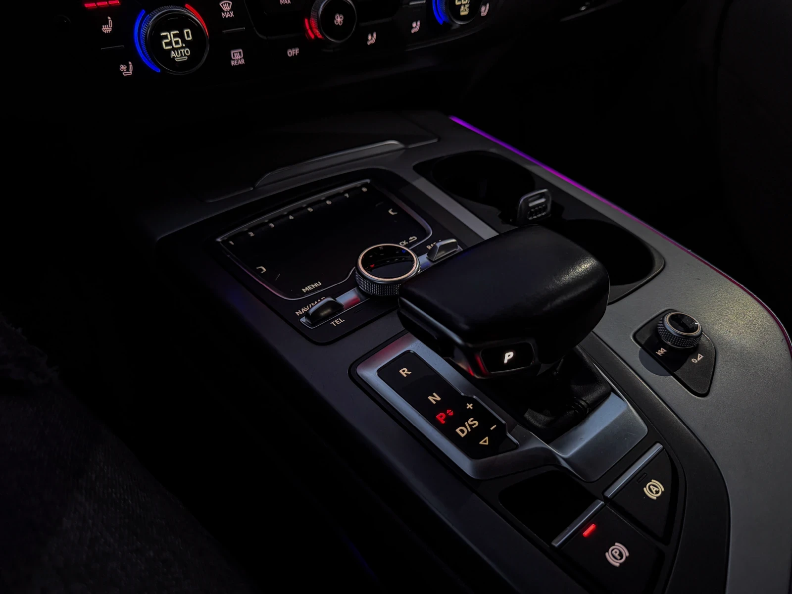 Audi Q7 3.0TDI/Matrix/7места/, снимка 11 - Автомобили и джипове - 53863931