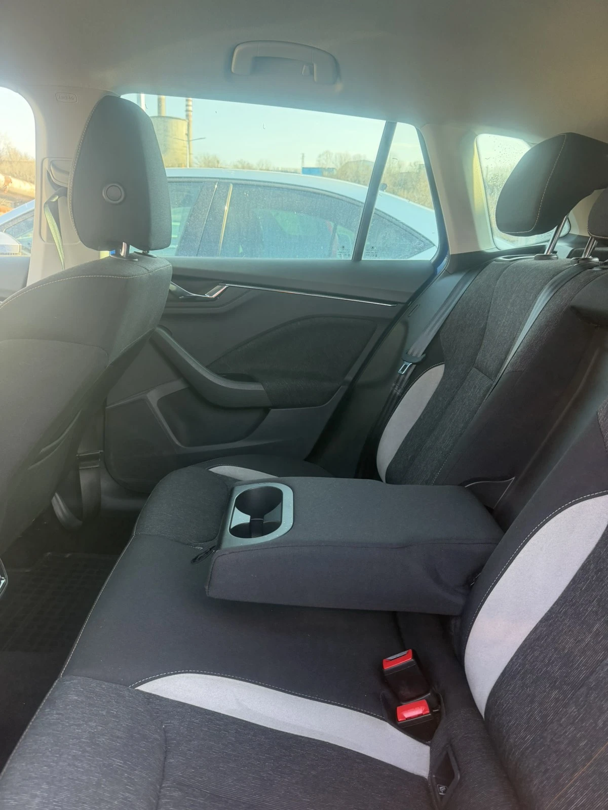 Skoda Kamiq, снимка 11 - Автомобили и джипове - 53960770