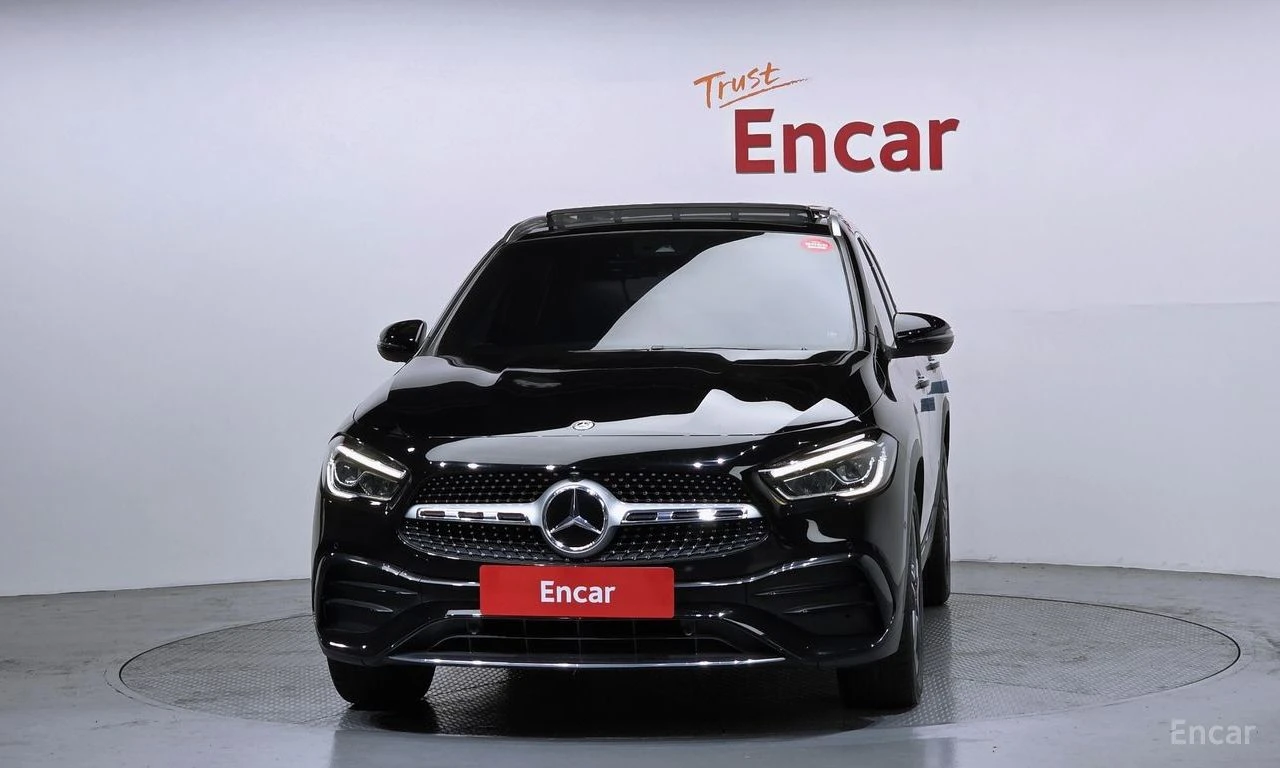 Mercedes-Benz GLA 250 4MATIC* AMG* AMBIENT* ПОДГРЕВ* КАМЕРА* КЕЙЛЕС, снимка 2 - Автомобили и джипове - 54480345