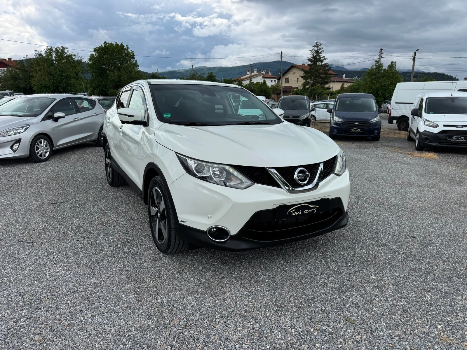 Nissan Qashqai 1.2DIG-T AUTOMATIK N-CONNECTA FULL!!, снимка 10 - Автомобили и джипове - 54653225