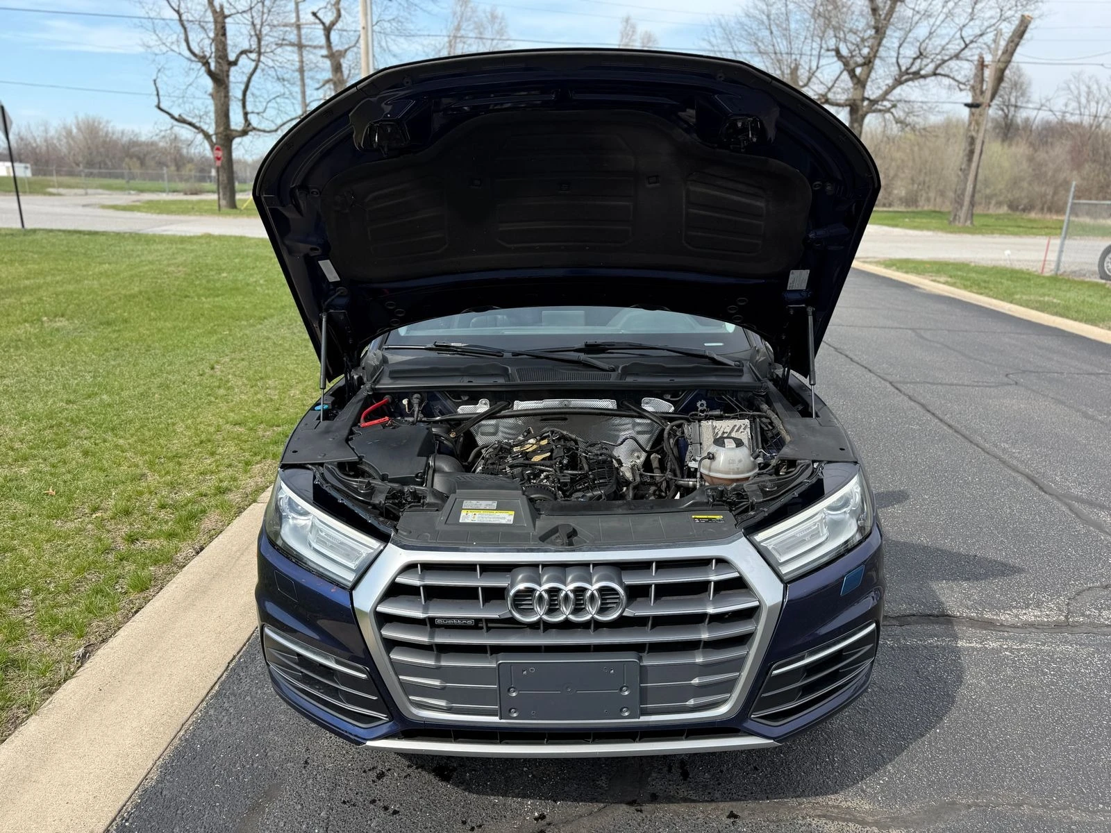 Audi Q5 Premium Quattro, снимка 7 - Автомобили и джипове - 54702887