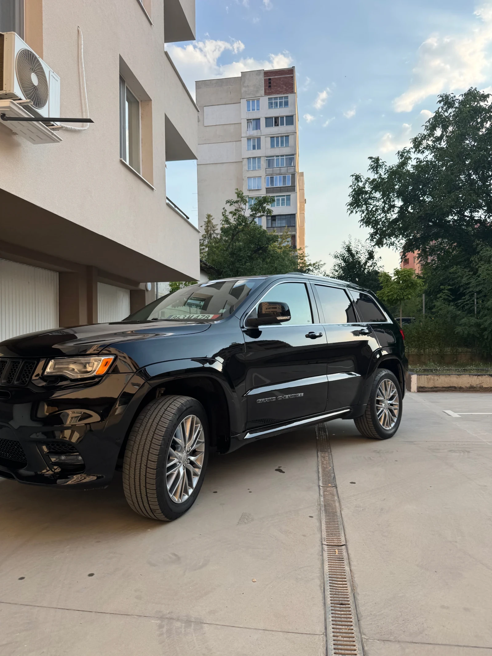 Jeep Grand cherokee, снимка 2 - Автомобили и джипове - 55665661