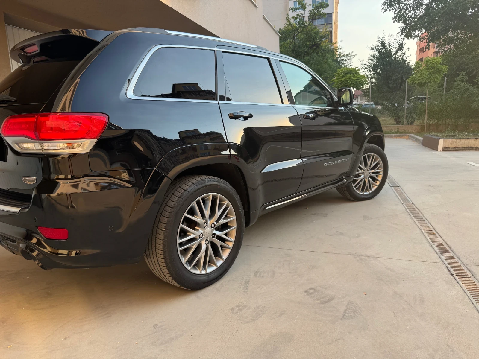 Jeep Grand cherokee, снимка 5 - Автомобили и джипове - 55665661
