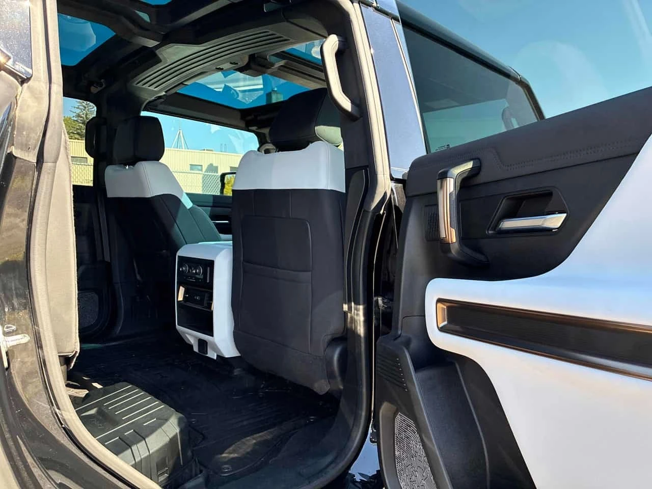 ����� * GMC HUMMER EV Pickup 2X* ����������*  | Mobile.bg � ����������� 16