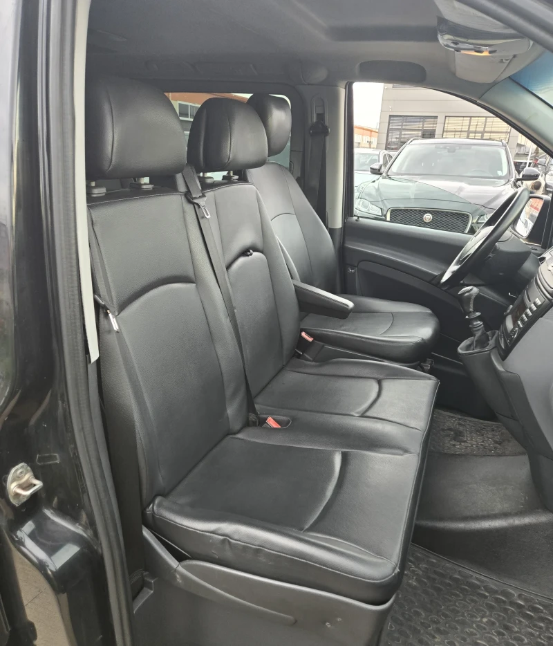 Mercedes-Benz Vito 2.2 CDI* Климатроник* Кожа* , снимка 13 - Бусове и автобуси - 52502435
