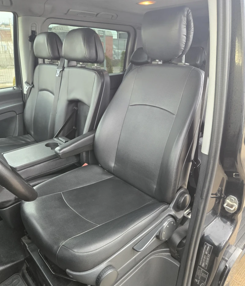 Mercedes-Benz Vito 2.2 CDI* Климатроник* Кожа* , снимка 12 - Бусове и автобуси - 52502435