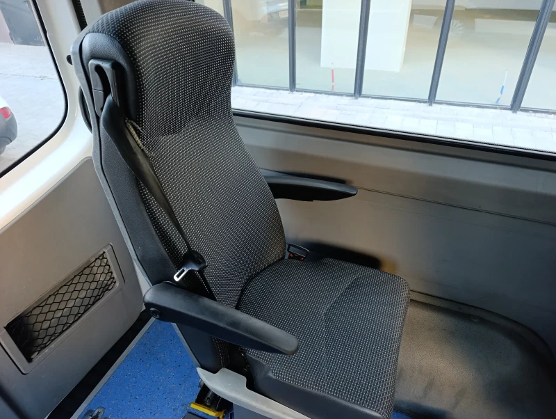 Mercedes-Benz Sprinter 313, снимка 11 - Бусове и автобуси - 52803310